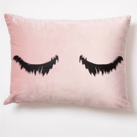 Dormify Lashes Pink Pillow NEW Soft velour Fun for Decorating or rest 12”X 16” - Picture 5 of 9